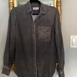 Rag and Bone soft 100% Tencel button down shirt. Faux button and breast pocket.